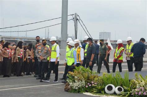 Kunjungan Kerja Presiden Jokowi Resmikan Jalan Tol Semarang Demak