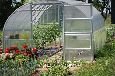 Comment Bien Choisir Sa Serre De Jardin