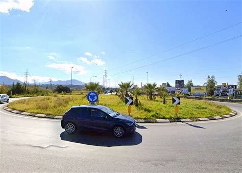 Nuovo Asfalto Per La Rotatoria Di Milazzo Svincolo Autostradale Chiuso