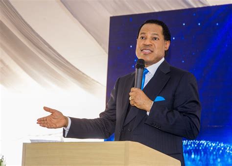 Pastor Chris Oyakhilome Biography; Quotes, Sermons, Family, YouTube And ...