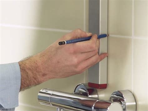 Installation guide - Install a shower bar | GROHE