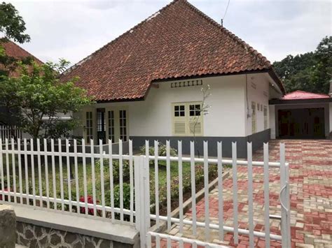 DIJUAL RUMAH KOLONIAL KONDISI BAGUS DAN CANTIK DI MENTENG BOGOR KOTA