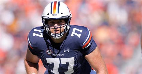 Projecting Depth Chart For Auburn S Experienced Offensive Line