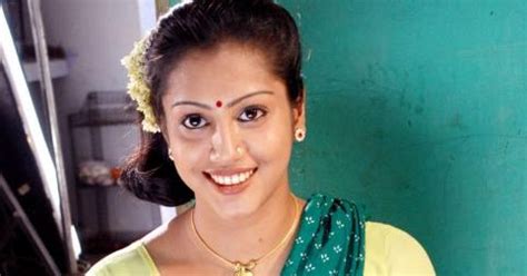 Tamil Hot Actress Radha Indian Glamours Actress Bikini Cleavage