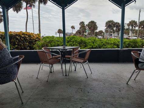 Restaurant Review Seaside Grill In Vero Beach