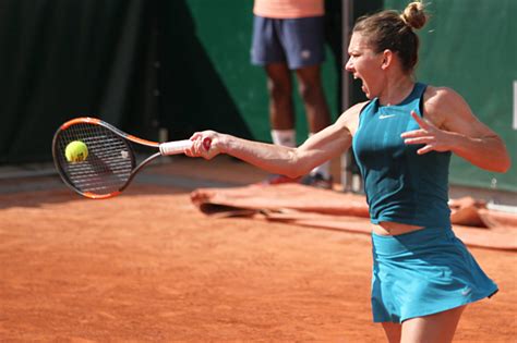 Start de săptămână fantastic pentru Halep La nici jumătate de oră după