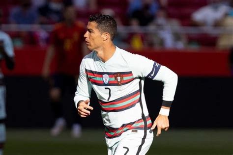 Cristiano Ronaldo Ukir Rekor Baru Manusia Pertama Miliki Juta