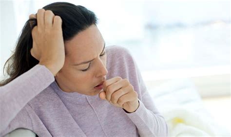 Covid symptoms: Five signs your cough is caused by COVID-19 | Express.co.uk