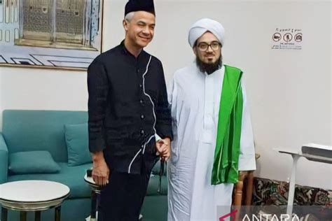 Ganjar Ngalap Berkah Ke Sayyid Ahmad Bin Muhammad Al Maliki Antara News Ambon Maluku