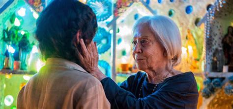 Fernanda Montenegro O público aceita jovem gay mas senhoras lésbicas não Notícias da TV