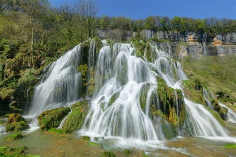 Cascade De Baume Les Messieurs Baume Les Messieurs Jura Tourisme