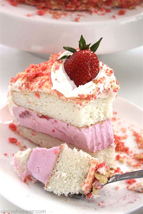 Strawberry Crunch Bar Ice Cream Cake - CincyShopper