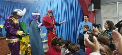 Visita De Los Pajes Reales Colegio San Alberto Magno