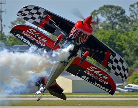 Best Videos of Skip Stewart unbelievable Aerobatic Stunts - Fighter ...