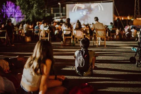 Ciclo De Cine Al Aire Libre En La Piscina Municipal De Verano Disfruta Del Séptimo Arte Con El