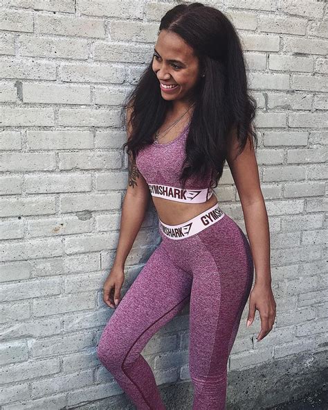 Taina Fit Styling The Flex Sports Bra And Leggings In Beet Marl