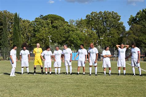 Memorial Pino Wilson Tanti Ex Campioni E Amici Alla Partita Ricordo