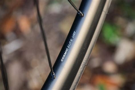 Review Mavic Cosmic Elite UST Disc Wheelset Road Cc