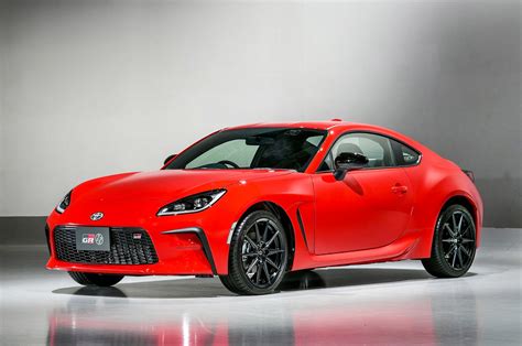 Toyota GR 86 coupe revealed - Latest Auto News, Car & Bike News ...