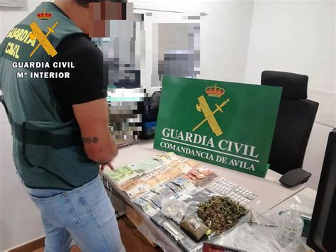 Cuatro Detenidos Y Desmantelado Un Punto De Venta De Droga En La Adrada Ávila