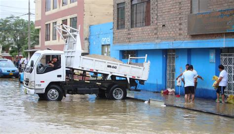 San Juan De Lurigancho Gran Aniego Afecta A Vecinos Por Aguas