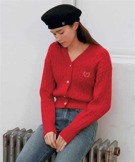 MUSINSA ROLAROLA V NECK CABLE CARDIGAN RED