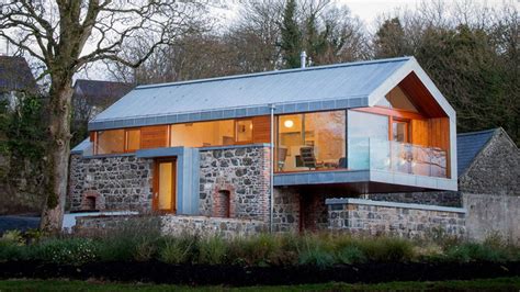 Stone Barn Wall Built Into New Home Designs Ideas On Dornob