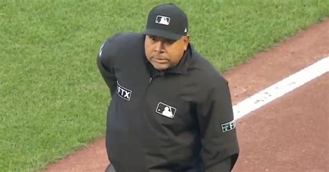 Umpire Caught Swearing On Hot Mic During Padres Giants Game Video Sports Illustrated