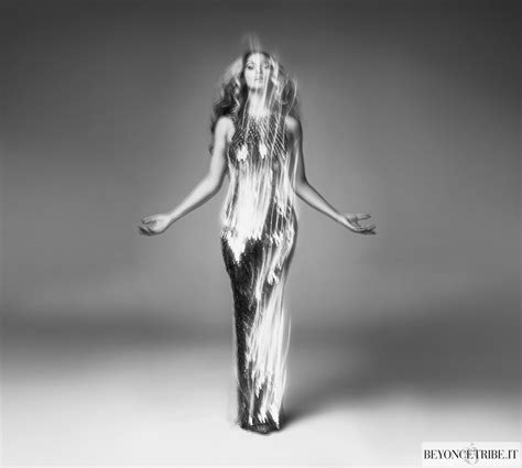 Beyonc On Photoshoot By Dave Roemer For Mrs Carter Show Tour Book