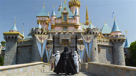 Disneyland Star Wars Land Plans Begin To Take Shape