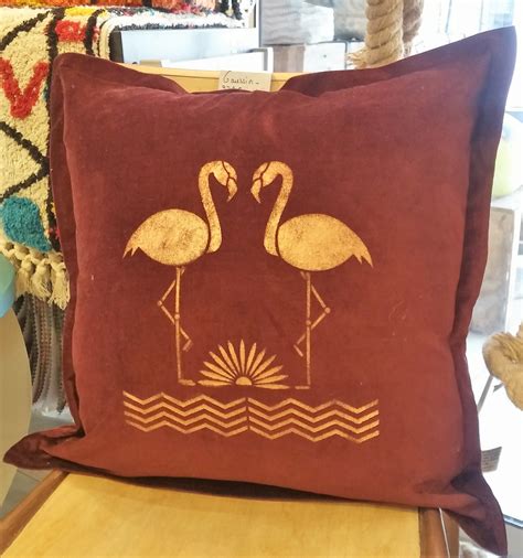 Coussin Pochoir Flamant Rose Les Ateliers De Patricia