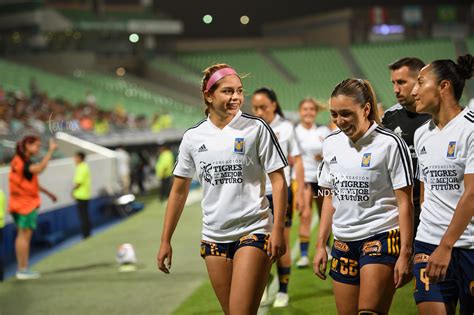 Anika Rodr Guez Jana Guti Rrez Nd Santos Vs Tigres Femenil