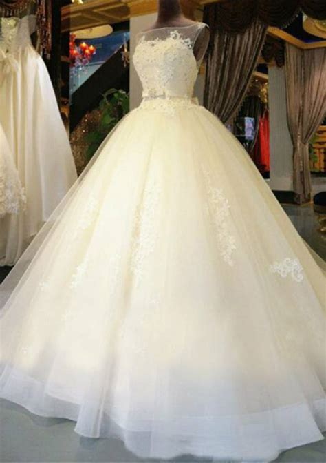 Sleeveless Bateau Long Floor Length Ball Gown Tulle Wedding Dress With