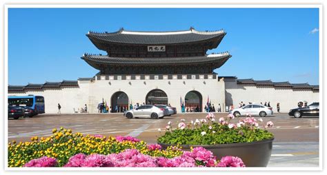 Gwanghwamun Gate Is The Main Entrance Gate To Gyeongbokgung Palace In