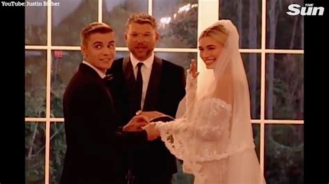 Justin Bieber stumbles over wedding vows and asks what word means in ...