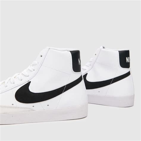 Womens White Black Nike Blazer Mid 77 Next Nature Trainers Schuh