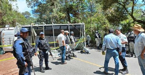 Un Muerto Y 14 Heridos Deja Volcadura De Vehículo De La Guardia