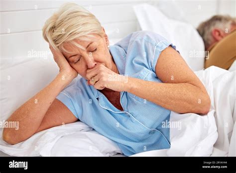 Mature Husband Coughing Hi Res Stock Photography And Images Alamy