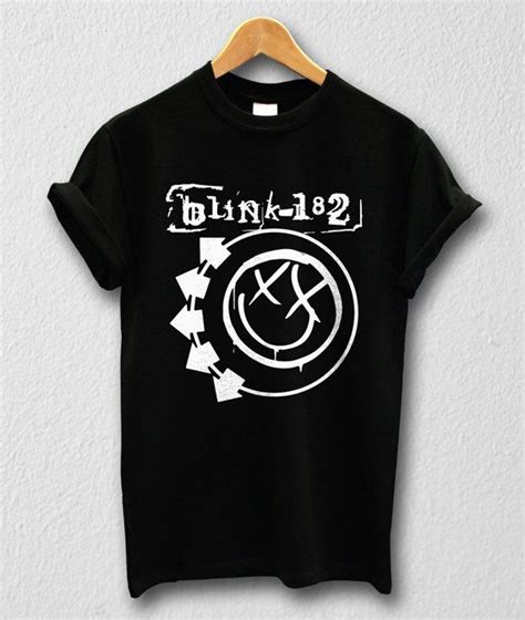 Blink182 shirt Blink-182 T-shirt Unisex Tee by iBarGameShirt | Shirt ...