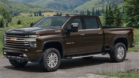 Chevy Silverado High Country Red