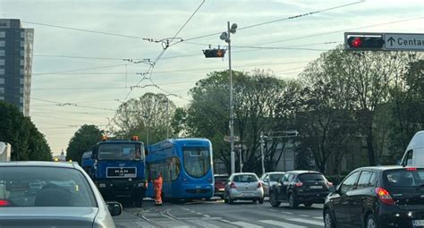 Foto Prometni Kaos U Zagrebu Tramvaj Isko Io Na Kri Anju Savske I