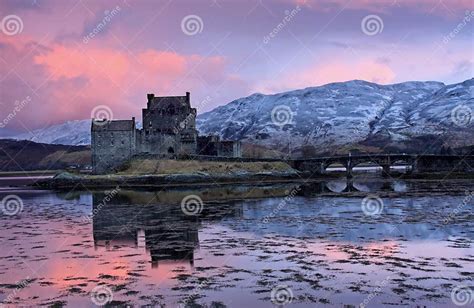 Eilean Donan Castle at Sunrise Stock Photo - Image of scotland, great ...