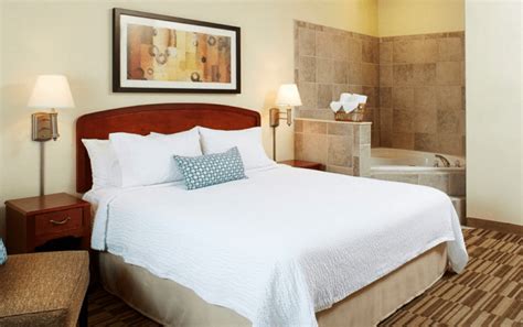 11 Hotels With Jacuzzi In Room In Massachusetts: Boston, Cape Cod...