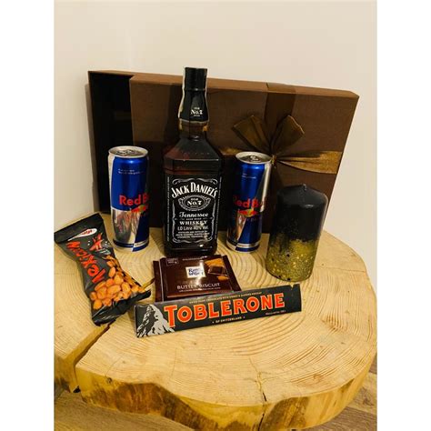 Pachet Cadou Paste Fericit Pentru El Cu Whiskey Jack Daniel S Red