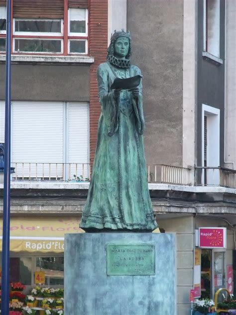 Portugalete Vizcaya Monumento a María Díaz de Haro fund Flickr