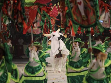 Garantido Abre Primeira Noite Do Festival Folcl Rico De Parintins