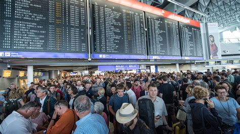 Frankfurt Chaos am Flughafen Teilräumung mehrere Flüge gestrichen