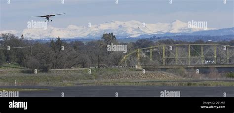 Secondary A Plane Comes In For A Landing At The Rancho Murieta