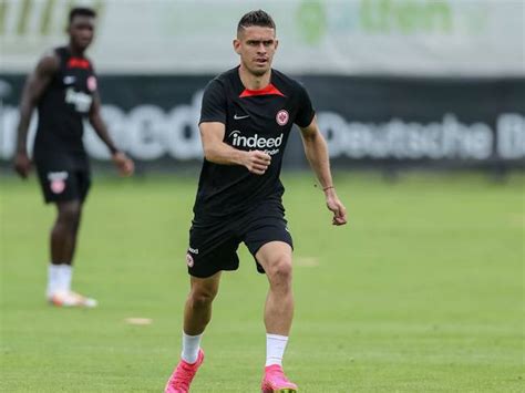 Rafael Santos Borré River Plate Eintracht Frankfurt le abre la puerta