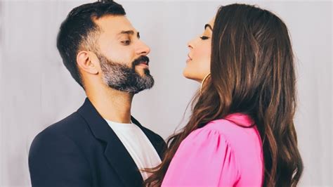 Sonam Kapoor Cant Wait To See Husband Anand Ahuja As She Terribly